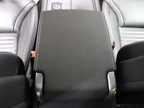 Used 2021 Land Rover Discovery S R-Dynamic AWD/4WD image 34