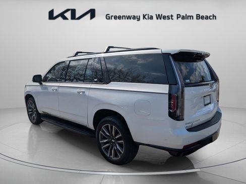 Used 2022 Cadillac Escalade ESV Sport image 5