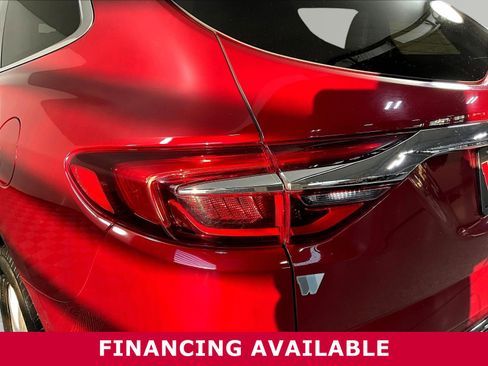 Used 2019 Buick Enclave Essence FWD image 21