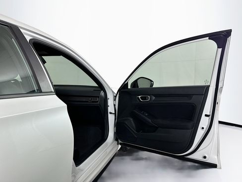 Used 2024 Honda Civic Sport image 29