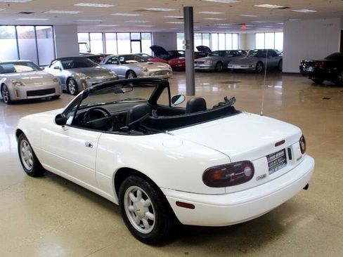 Used 1990 MAZDA MX-5 Miata image 19