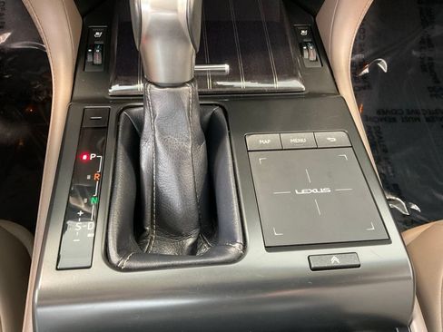 Used 2022 Lexus GX 460 Premium AWD/4WD image 17