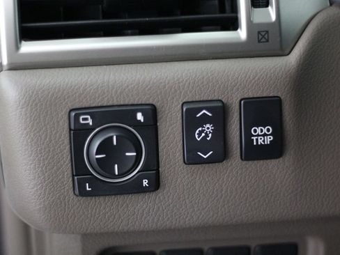 Used 2011 Lexus GX 460 w/ Comfort Plus Pkg AWD/4WD image 49