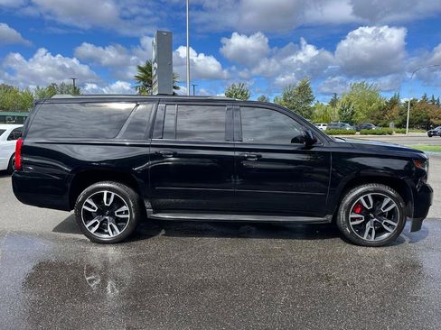 Used 2019 Chevrolet Suburban Premier AWD/4WD image 23