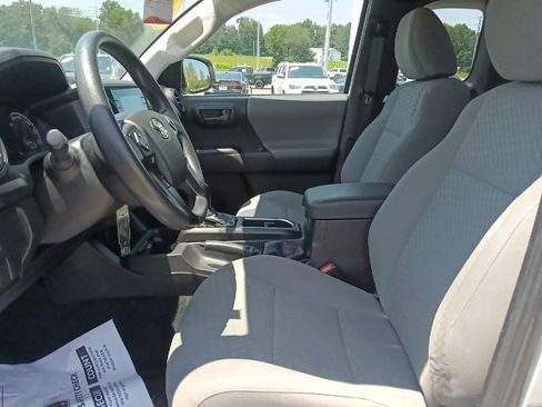 Used 2023 Toyota Tacoma SR RWD image 15