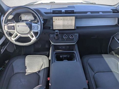 Certified 2023 Land Rover Defender 130 X-Dynamic SE image 19