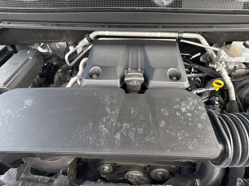 Used 2025 Chevrolet Colorado Z71 image 36