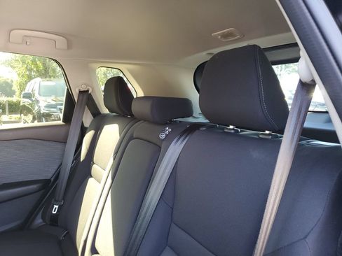 Used 2023 Nissan Rogue S FWD image 11