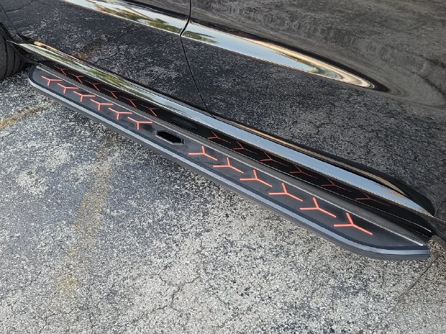 Used 2023 Dodge Durango R/T RWD image 10