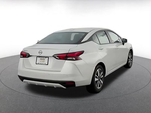 Used 2025 Nissan Versa SV image 12