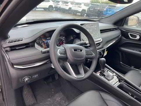 New 2026 Jeep Compass Limited image 9