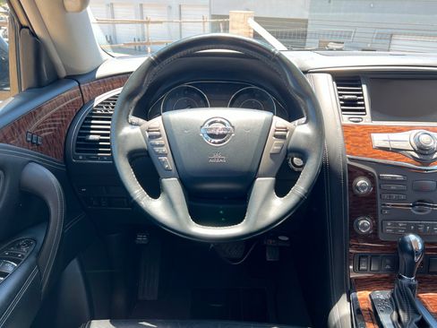 Used 2018 Nissan Armada SL w/ Moonroof Package AWD/4WD image 12