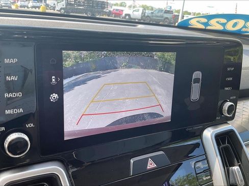 Used 2022 Kia Sorento S FWD image 21