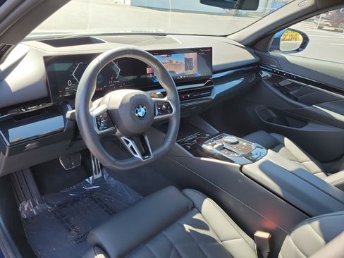 Used 2026 BMW 530i w/ M Sport Package image 22