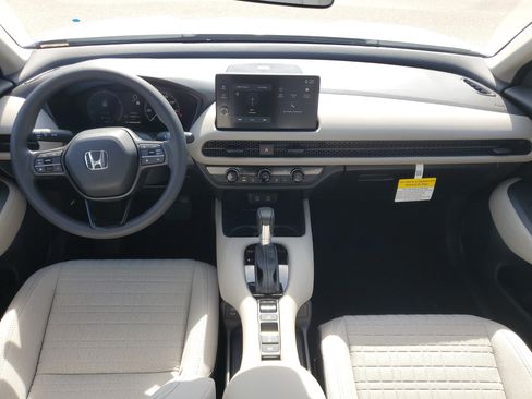 New 2026 Honda HR-V LX image 19