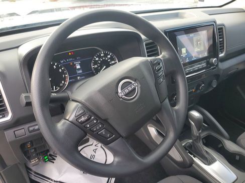 Certified 2024 Nissan Frontier SV w/ Technology Package image 22