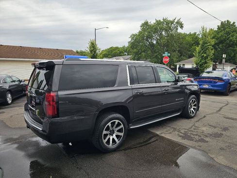 Used 2017 Chevrolet Suburban Premier AWD/4WD image 12