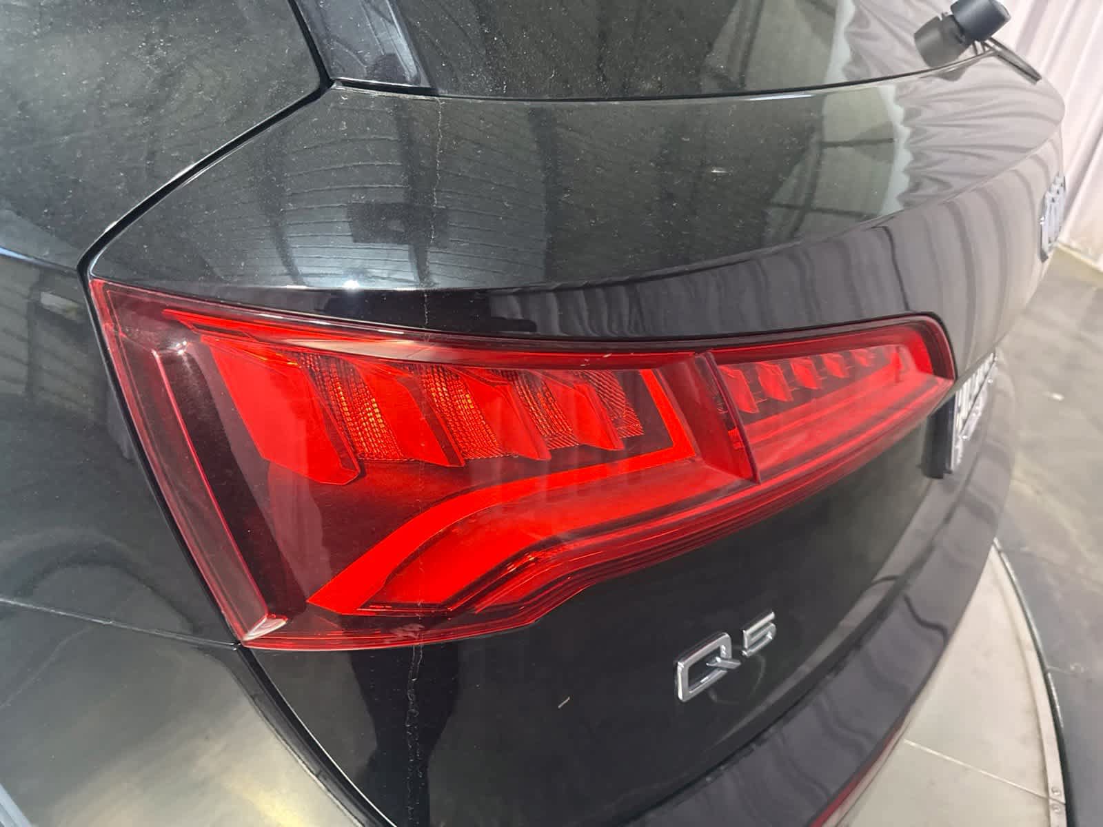 Used 2019 Audi Q5 2.0T Premium Plus w/ Premium Plus Package AWD/4WD image 9