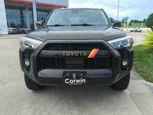 Used 2023 Toyota 4Runner 40th Anniversary SE AWD/4WD image 8