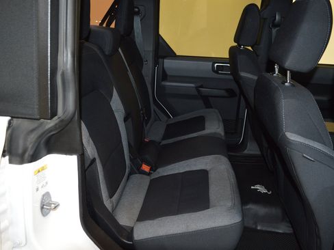Used 2023 Ford Bronco 4-Door AWD/4WD image 12