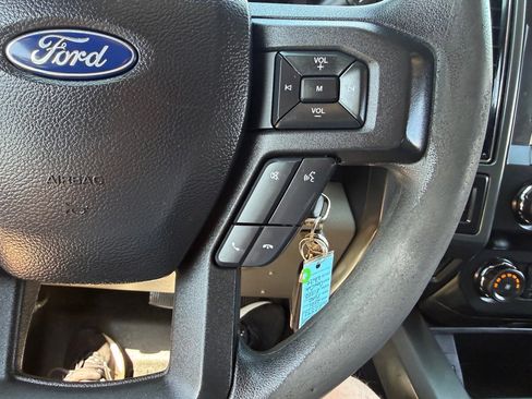 Used 2021 Ford F250 XLT w/ XLT Premium Package AWD/4WD image 30