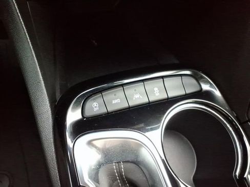 Used 2023 Buick Encore GX Select w/ Safety Package II image 33