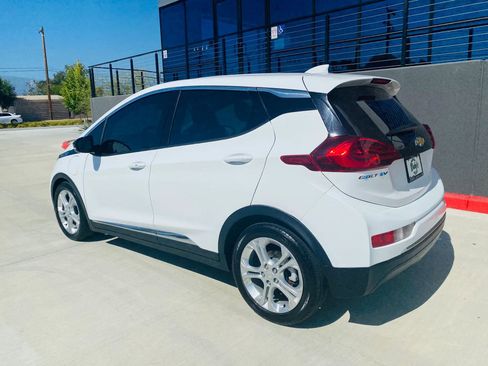Used 2020 Chevrolet Bolt LT w/ Driver Confidence II Package FWD image 3