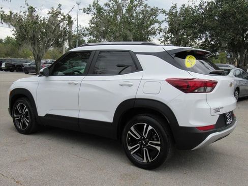 Used 2023 Chevrolet TrailBlazer LT image 4