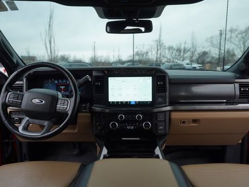 Used 2023 Ford F250 Lariat w/ Chrome Package image 23