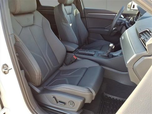 Used 2025 Audi Q3 2.0T Premium w/ Convenience Package image 10