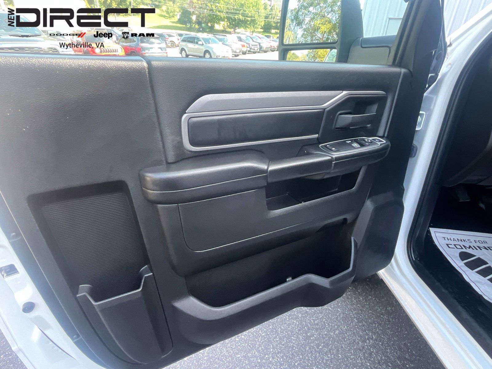 Used 2024 RAM 3500 Tradesman w/ Convenience Group AWD/4WD image 13