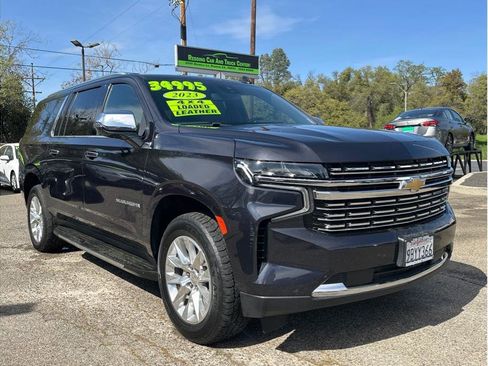 Used 2023 Chevrolet Suburban Premier AWD/4WD image 1