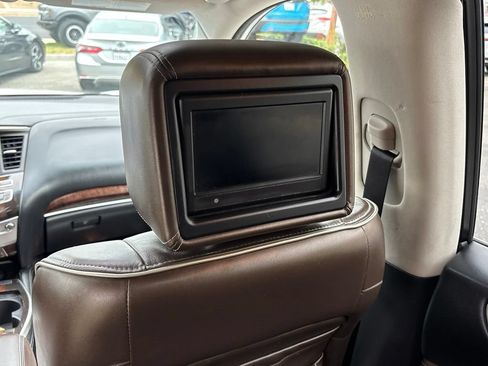 Used 2016 INFINITI QX60 FWD w/ Deluxe Technology Package image 34