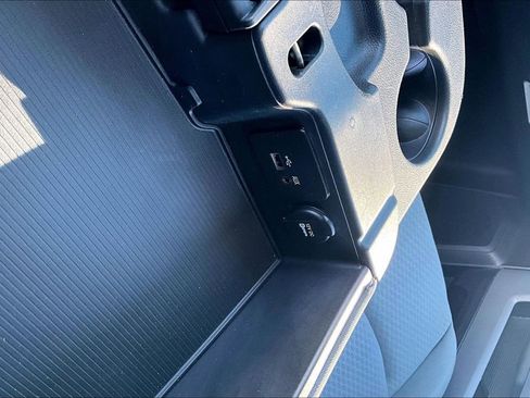 Used 2014 RAM 1500 Express image 16