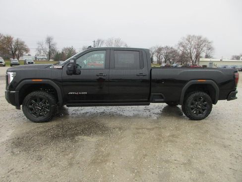 New 2026 GMC Sierra 3500 AT4 w/ AT4 Premium Plus Package image 10