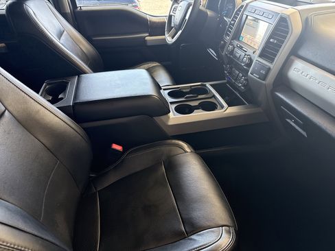 Used 2019 Ford F250 Lariat w/ Lariat Ultimate Package AWD/4WD image 18