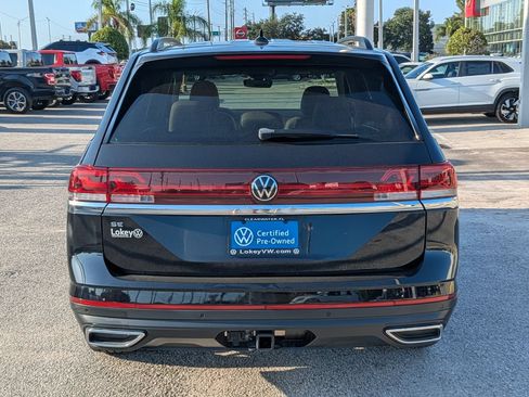 Certified 2024 Volkswagen Atlas SE FWD image 5