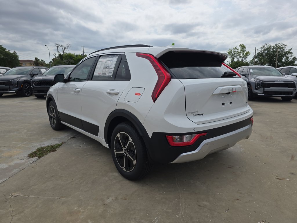 New 2026 Kia Niro EX FWD image 6