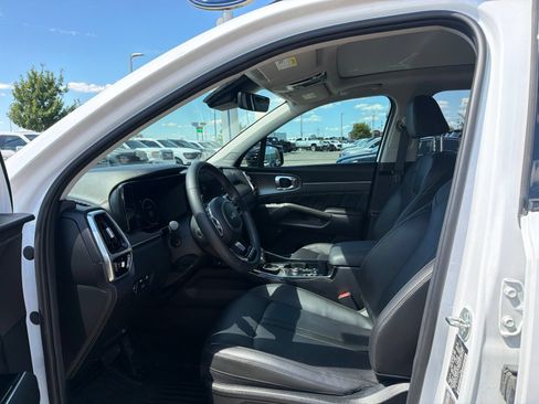 Used 2023 Kia Sorento SX FWD image 12