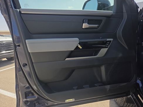 New 2026 Toyota Tundra Limited AWD/4WD image 17