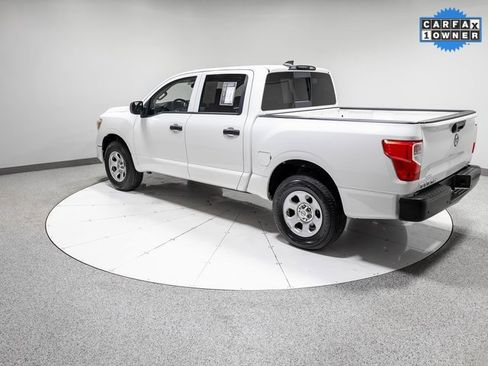 Used 2023 Nissan Titan S image 29