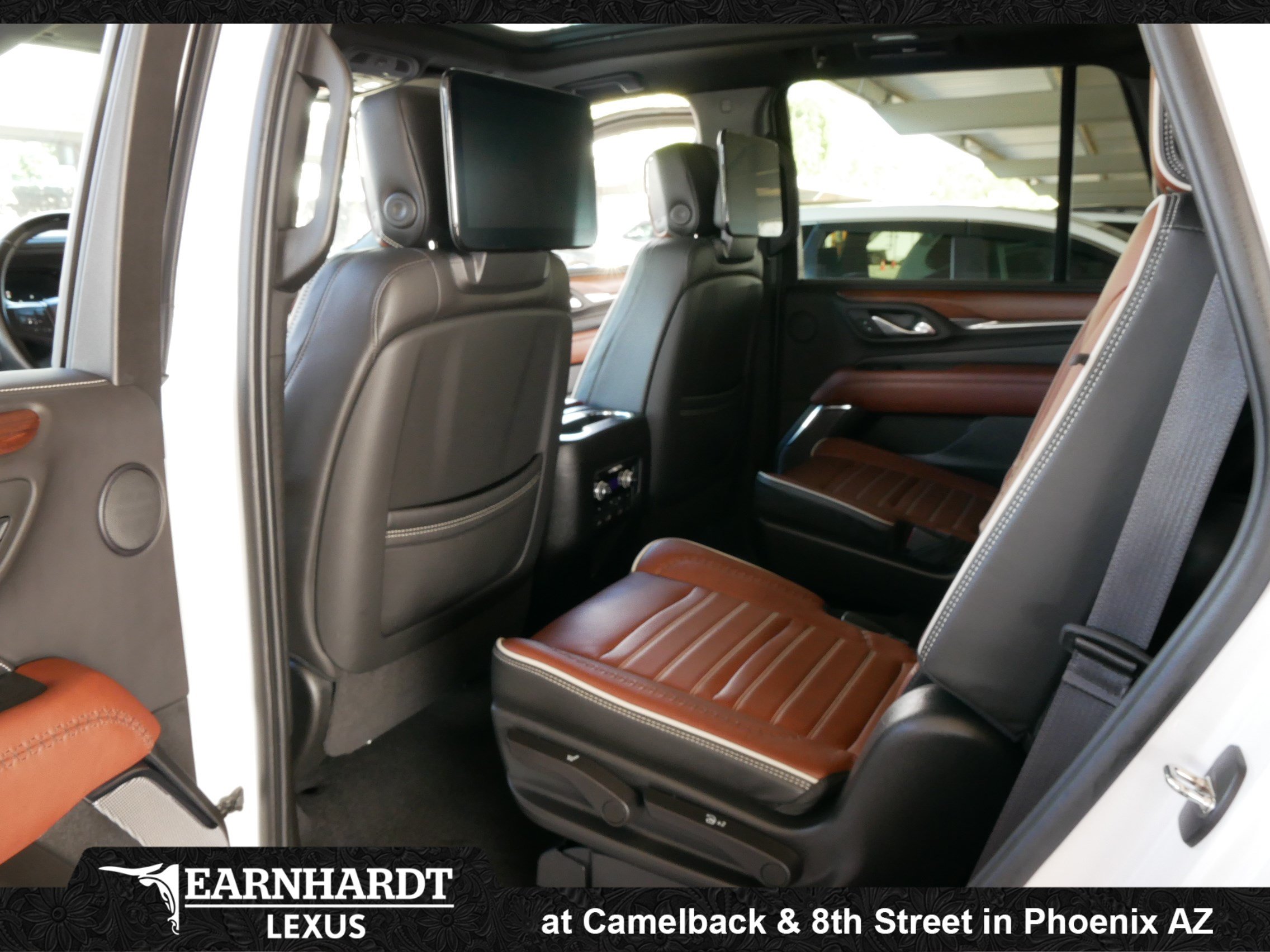 Used 2023 GMC Yukon Denali Ultimate AWD/4WD image 22