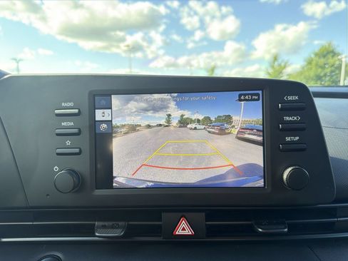 Used 2025 Hyundai Elantra Sport FWD image 20
