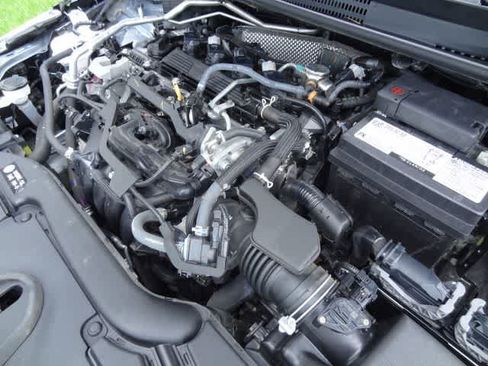 Certified 2024 Toyota Corolla LE FWD image 32