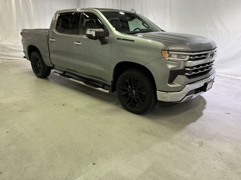 Used 2023 Chevrolet Silverado 1500 LTZ w/ LTZ Premium Package image 2