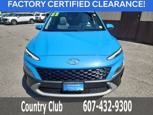 Certified 2022 Hyundai Kona SEL w/ Convenience Package AWD/4WD image 3