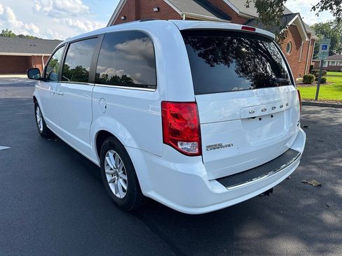 Used 2019 Dodge Grand Caravan SXT FWD image 9