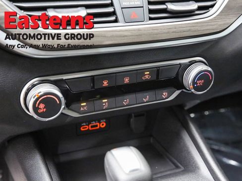 Used 2025 Nissan Altima 2.5 SV image 20