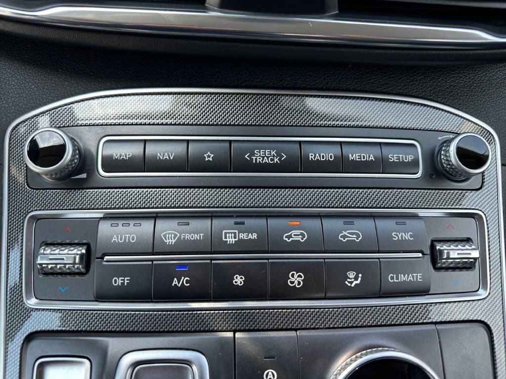 Used 2023 Hyundai Santa Fe SEL FWD image 20