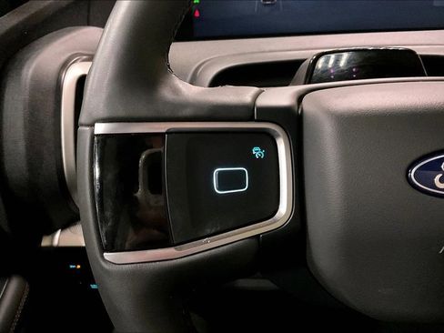 Certified 2025 Ford Expedition Active image 17